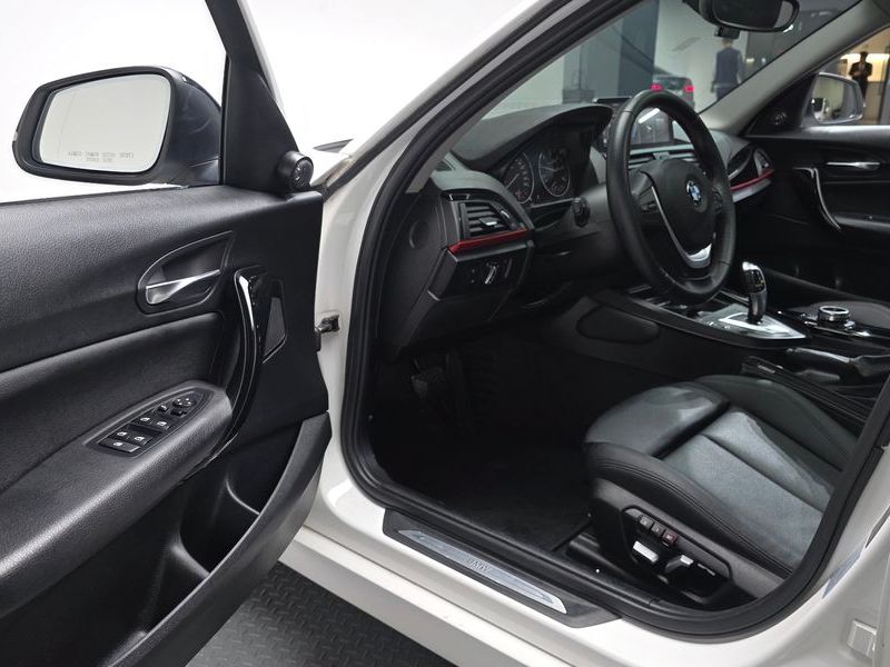 2016 BMW 1시리즈 118d Sport 5Door photo 11
