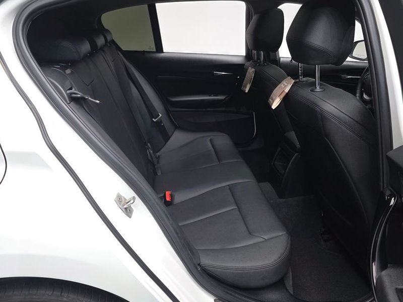2016 BMW 1시리즈 118d Sport 5Door photo 12