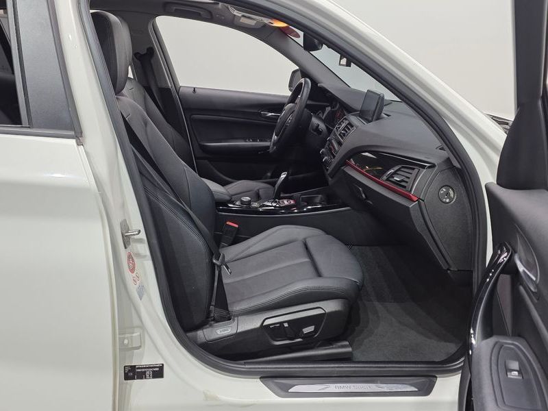 2016 BMW 1시리즈 118d Sport 5Door photo 11