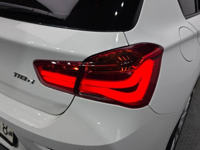 2016 BMW 1시리즈 118d Sport 5Door photo 23