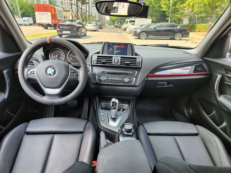 2015 BMW 1시리즈 118d Sport 5Door photo 10