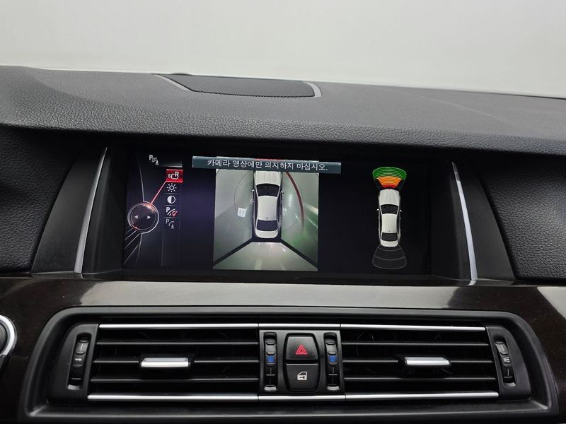 2015 BMW 5 Series 528i photo 15