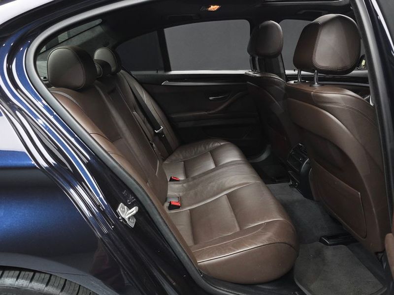 2016 BMW 5 Series 528i xDrive Aero Dynamic Special Edition photo 12