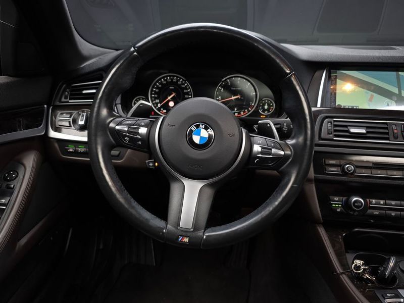 2016 BMW 5 Series 528i xDrive Aero Dynamic Special Edition photo 13