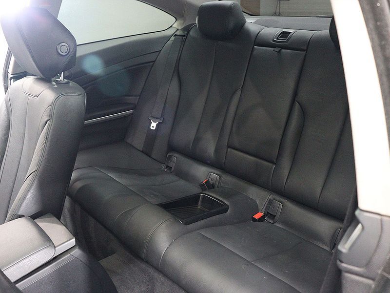 2015 BMW 4 Series 420d Luxury Coupe photo 15