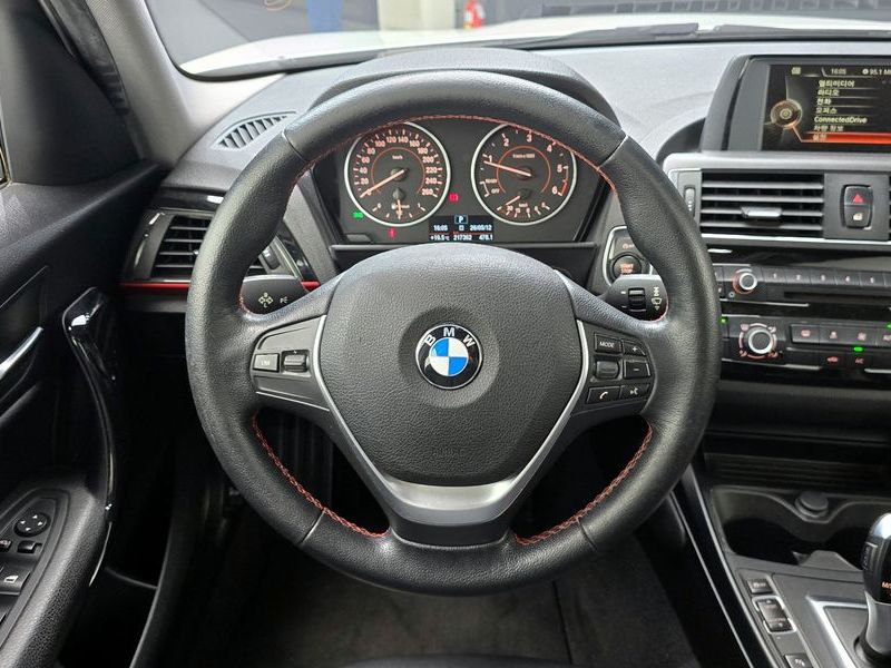 2016 BMW 1시리즈 118d Sport 5Door photo 13