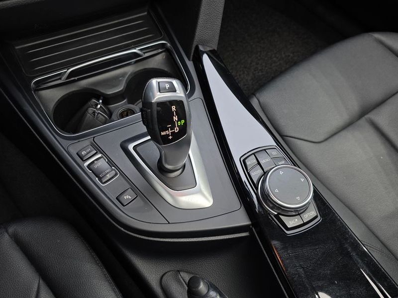 2016 BMW 3 Series 320d photo 9