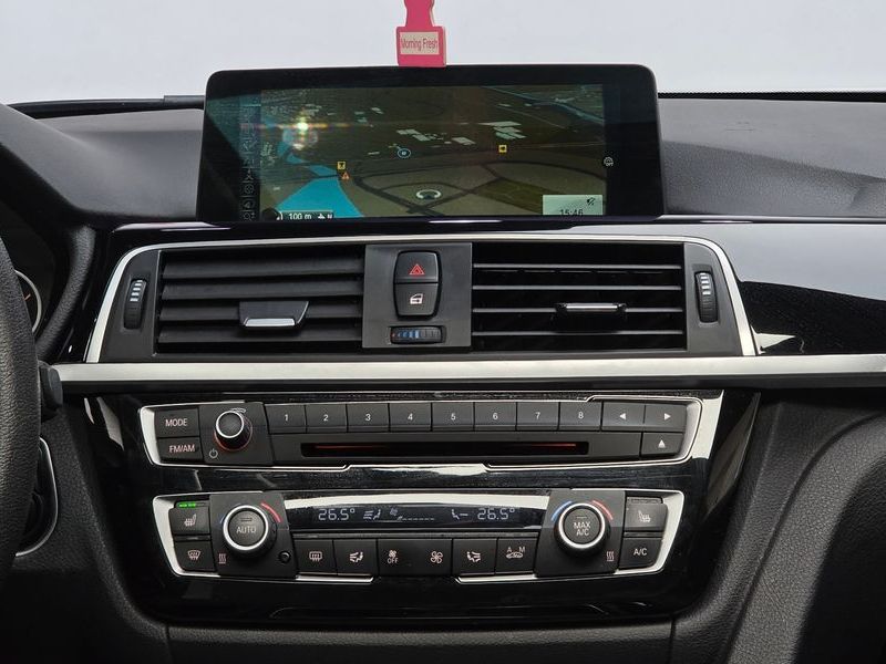 2016 BMW 3 Series 320d photo 14