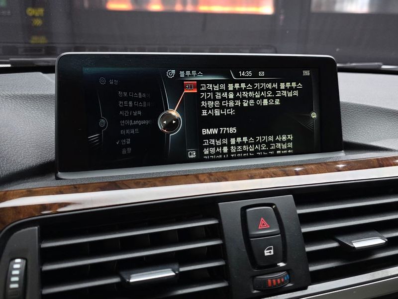 2015 BMW 3 Series 320d photo 16