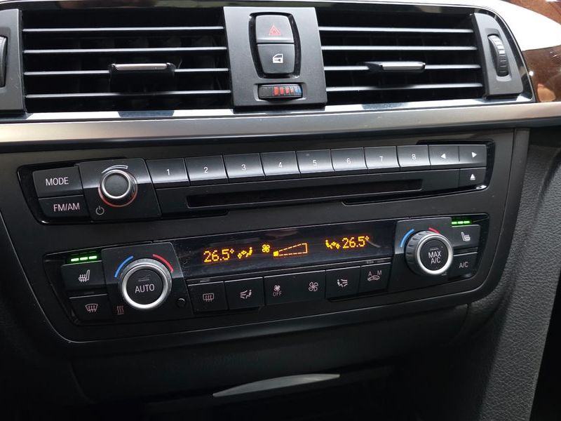 2015 BMW 3 Series 320d photo 18