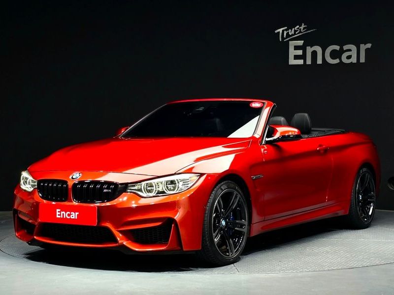 2017 BMW M4 Convertible photo 1
