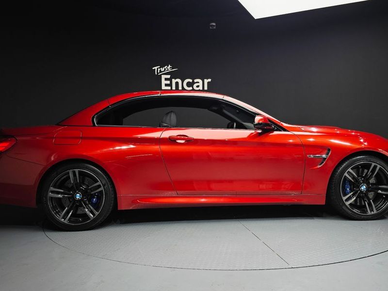 2017 BMW M4 Convertible photo 20