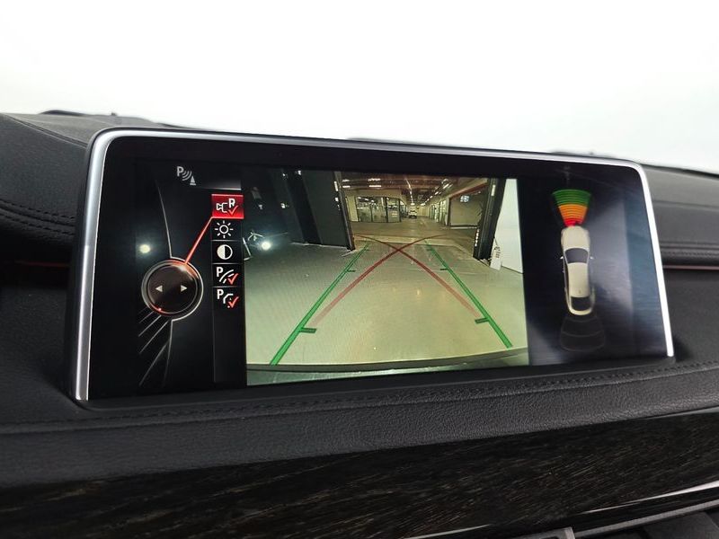 2015 BMW X6 xDrive 30d photo 14