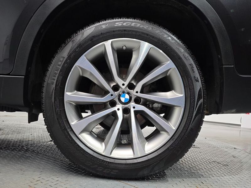 2015 BMW X6 xDrive 30d photo 21