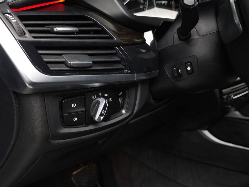 2015 BMW X6 xDrive 30d photo 27