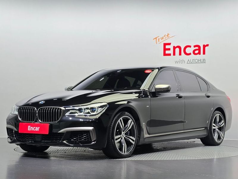 2017 BMW 7 Series M760Li xDrive photo 1