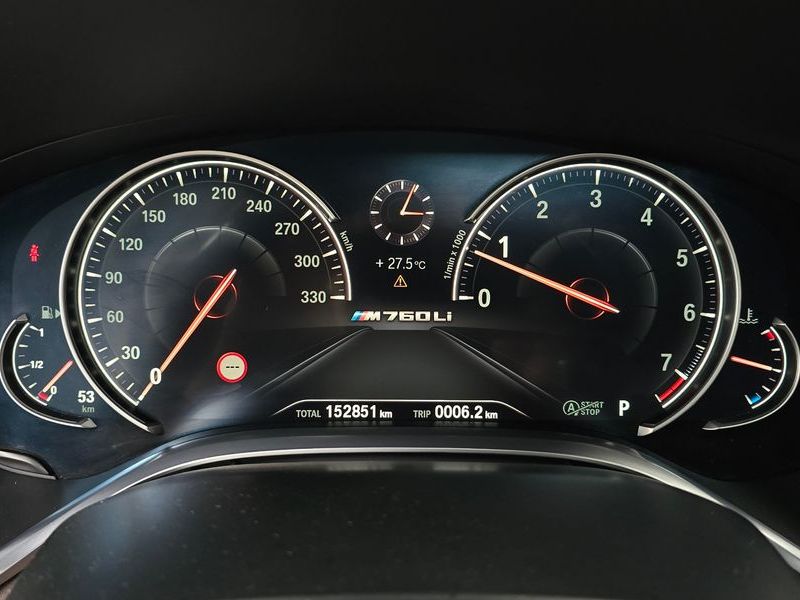 2017 BMW 7 Series M760Li xDrive photo 8