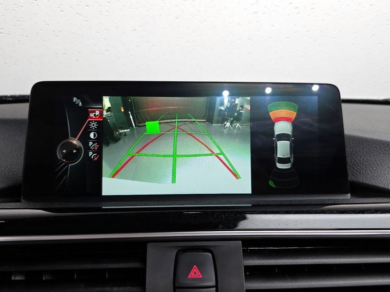 2016 BMW 3 Series 320d photo 14