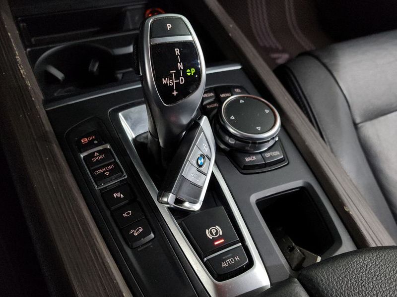 2016 BMW X5 xDrive 30d photo 9