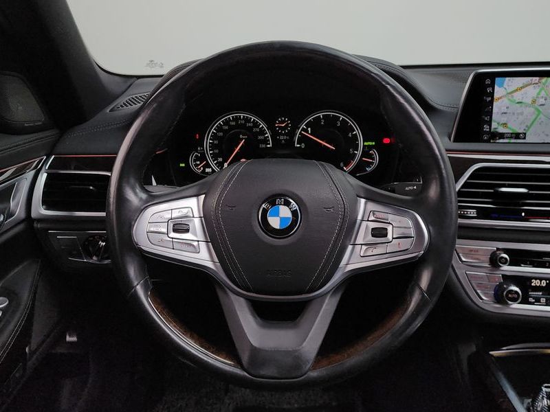 2016 BMW 7 Series 730Ld xDrive photo 13