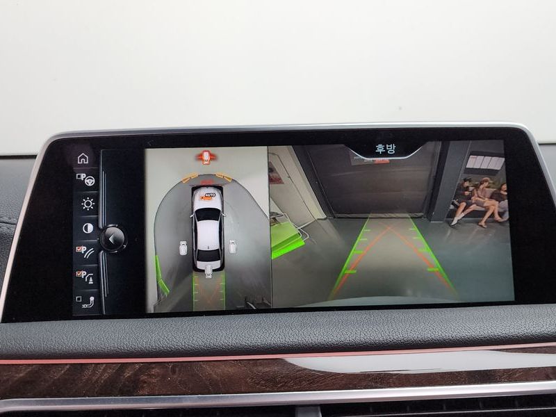 2016 BMW 7 Series 730Ld xDrive photo 14