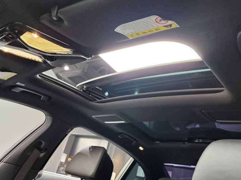 2016 BMW 7 Series 730Ld xDrive photo 15