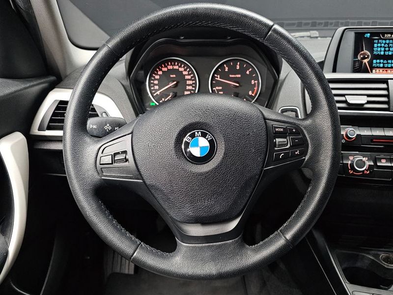 2017 BMW 1시리즈 118d JOY 5DOOR photo 13