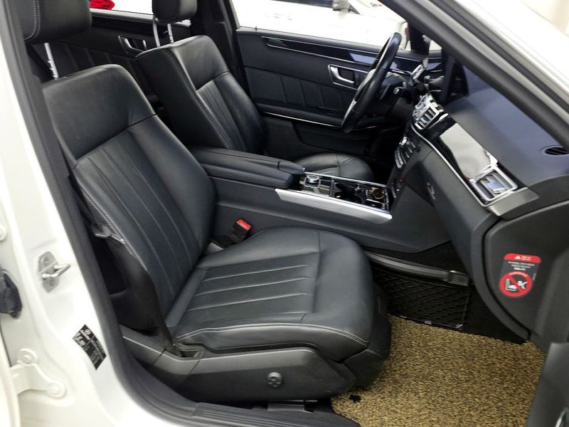 2016 Mercedes-Benz E-Class E220 Bluetec Avantgarde photo 11