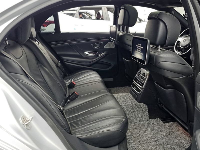 2015 Mercedes-Benz S-Class S400L 4MATIC photo 12