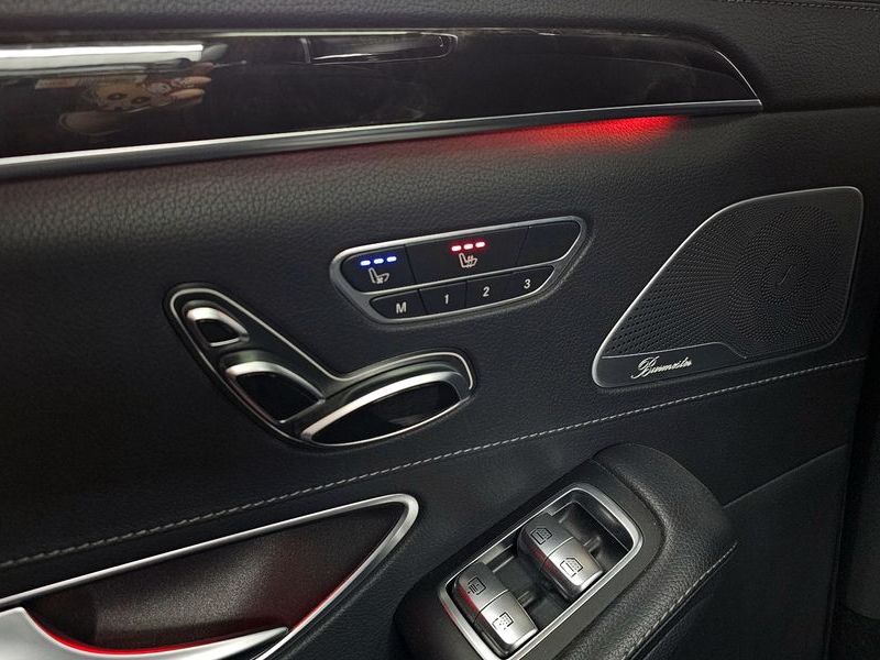 2015 Mercedes-Benz S-Class S400L 4MATIC photo 18
