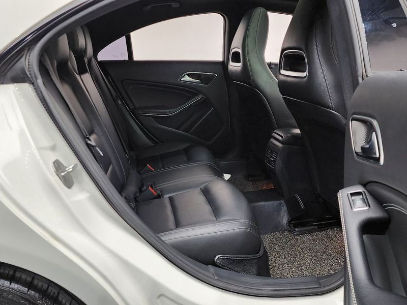 2016 Mercedes-Benz A-Class CLA200 d photo 12