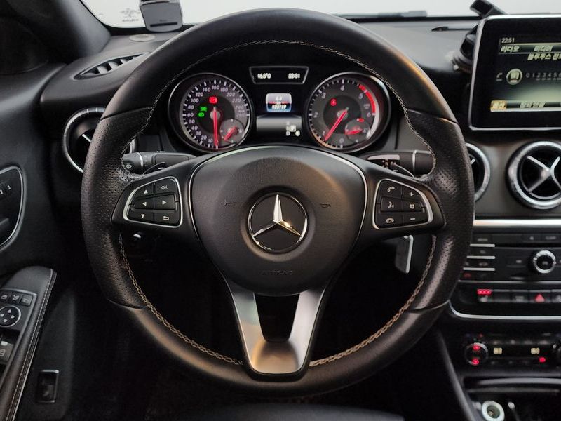 2016 Mercedes-Benz A-Class CLA200 d photo 13