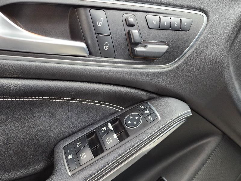2016 Mercedes-Benz A-Class CLA200 d photo 14
