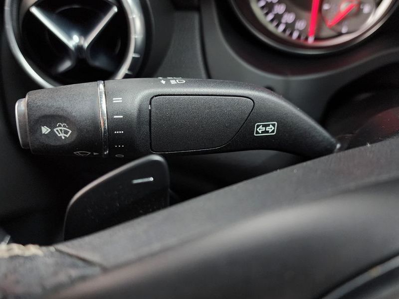 2016 Mercedes-Benz A-Class CLA200 d photo 16