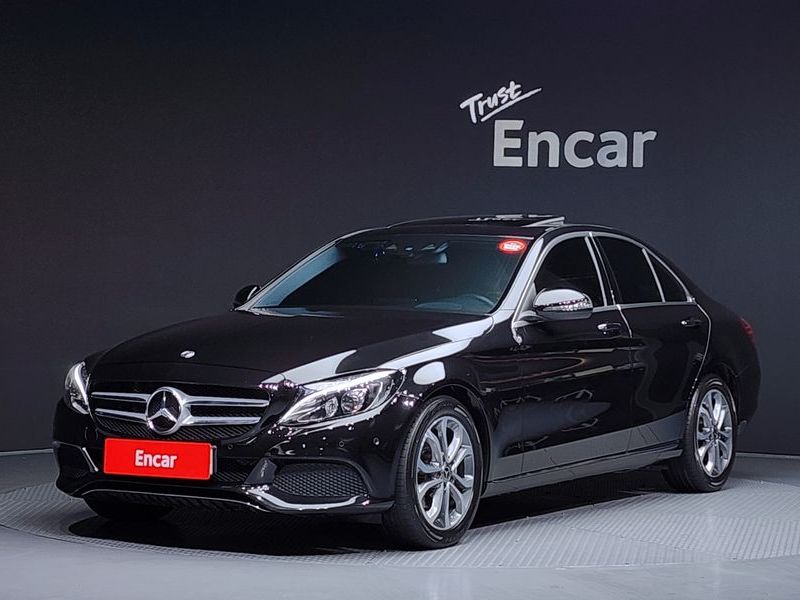 2017 Mercedes-Benz C-Class C200 Avantgarde photo 1