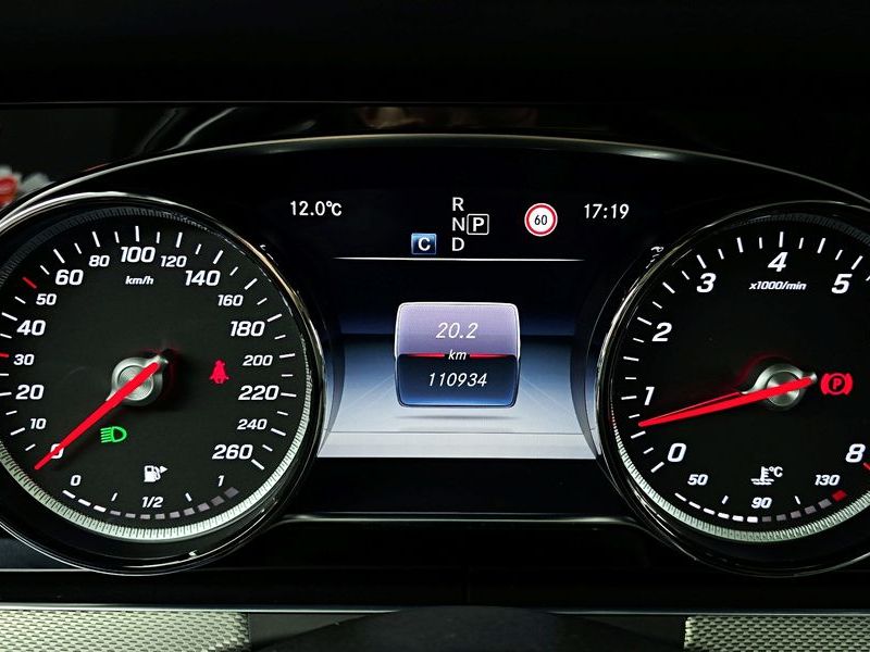 2017 Mercedes-Benz E-Class E200 Avantgarde photo 8