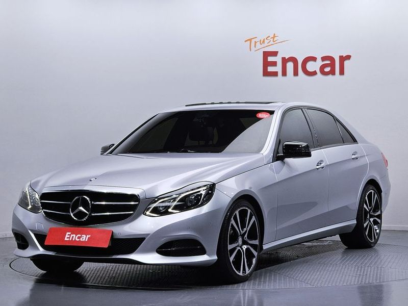 2015 Mercedes-Benz E-Class E220 Bluetec Avantgarde Sport photo 1