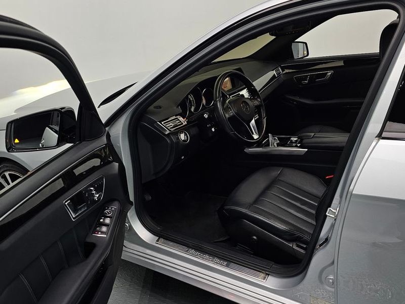 2015 Mercedes-Benz E-Class E220 Bluetec Avantgarde Sport photo 10