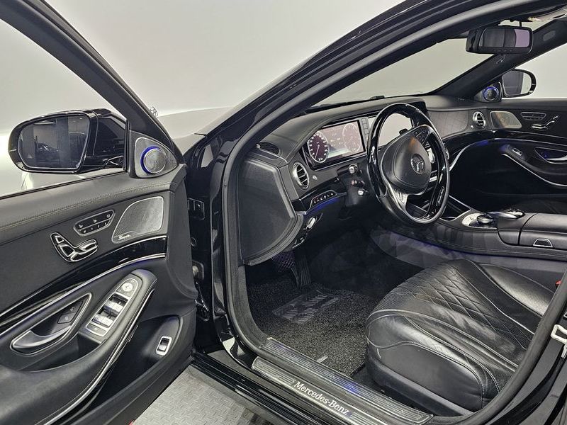 2016 Mercedes-Benz S-Class Maybach S500 4MATIC photo 11