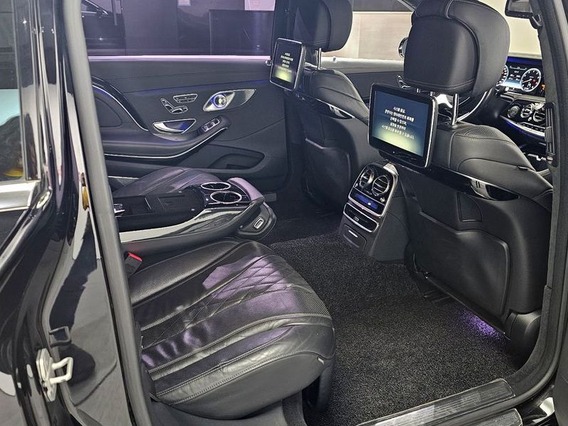 2016 Mercedes-Benz S-Class Maybach S500 4MATIC photo 12