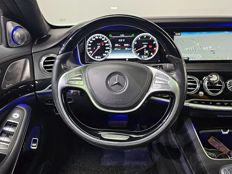 2016 Mercedes-Benz S-Class Maybach S500 4MATIC photo 13