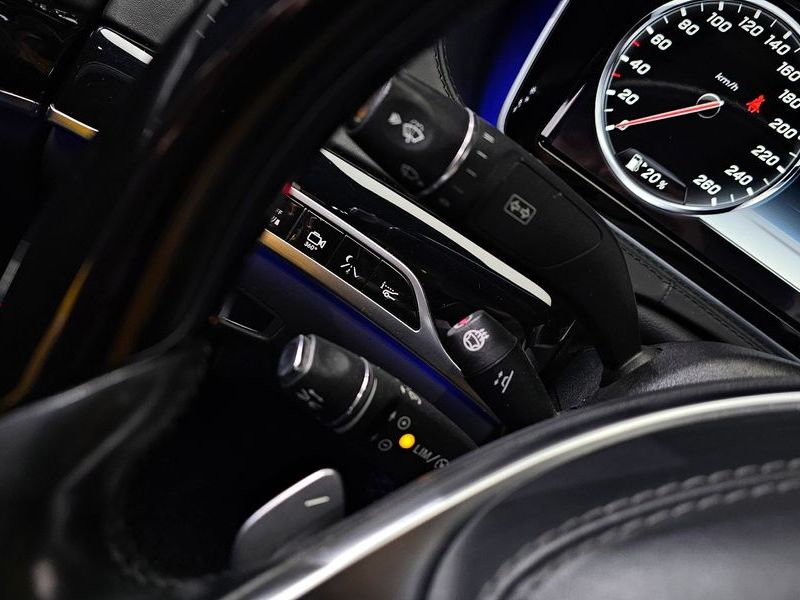 2016 Mercedes-Benz S-Class Maybach S500 4MATIC photo 16