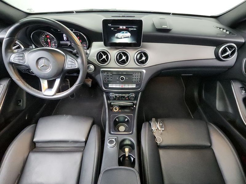 2017 Mercedes-Benz A-Class CLA250 4MATIC photo 7