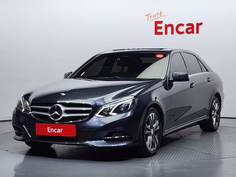 2016 Mercedes-Benz E-Class E200 Avantgarde photo 1