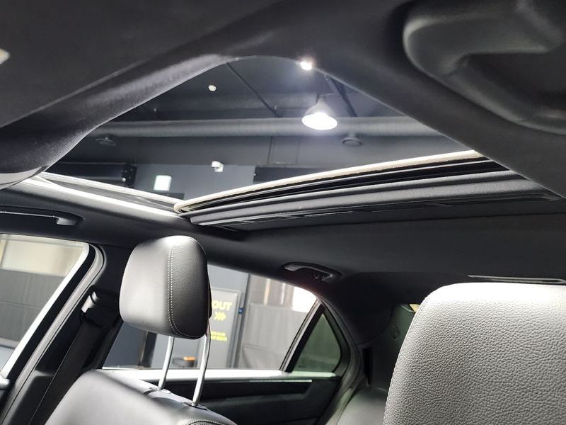 2016 Mercedes-Benz E-Class E200 Avantgarde photo 17