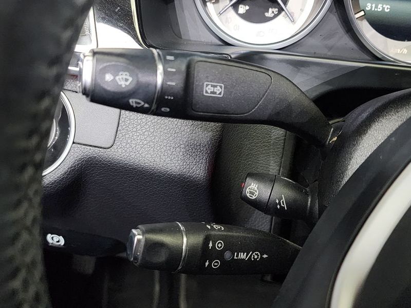 2016 Mercedes-Benz E-Class E200 Avantgarde photo 19