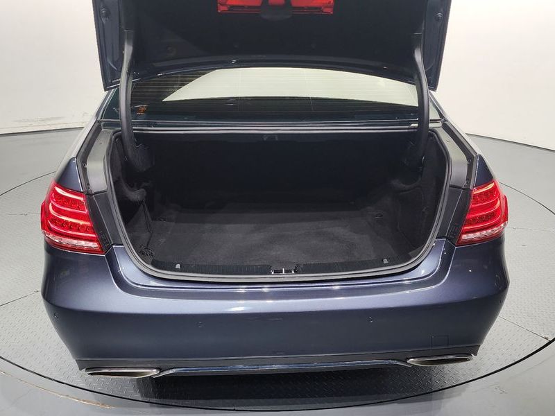 2016 Mercedes-Benz E-Class E200 Avantgarde photo 20