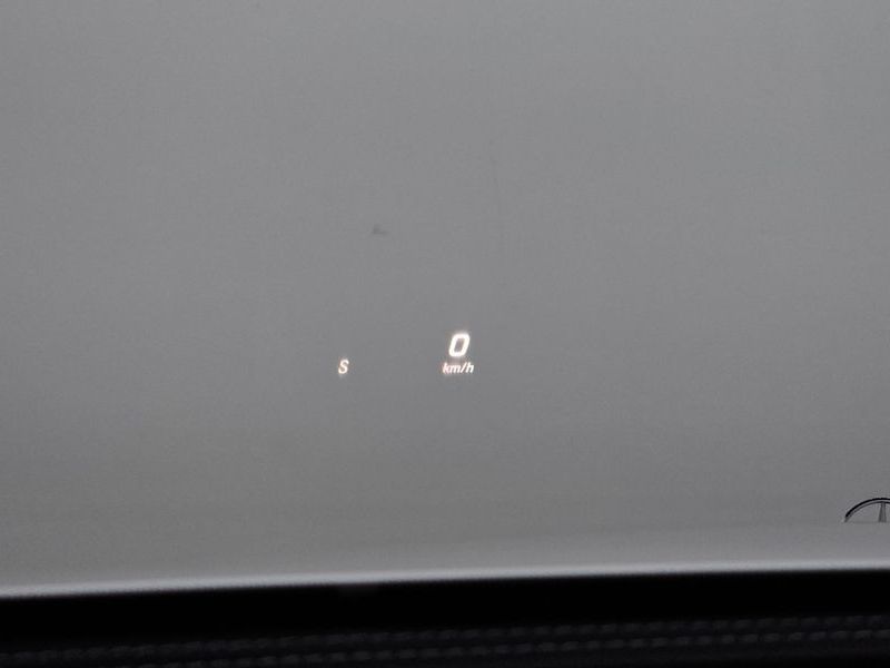 2017 Mercedes-Benz E-Class E300 4MATIC Exclusive photo 15