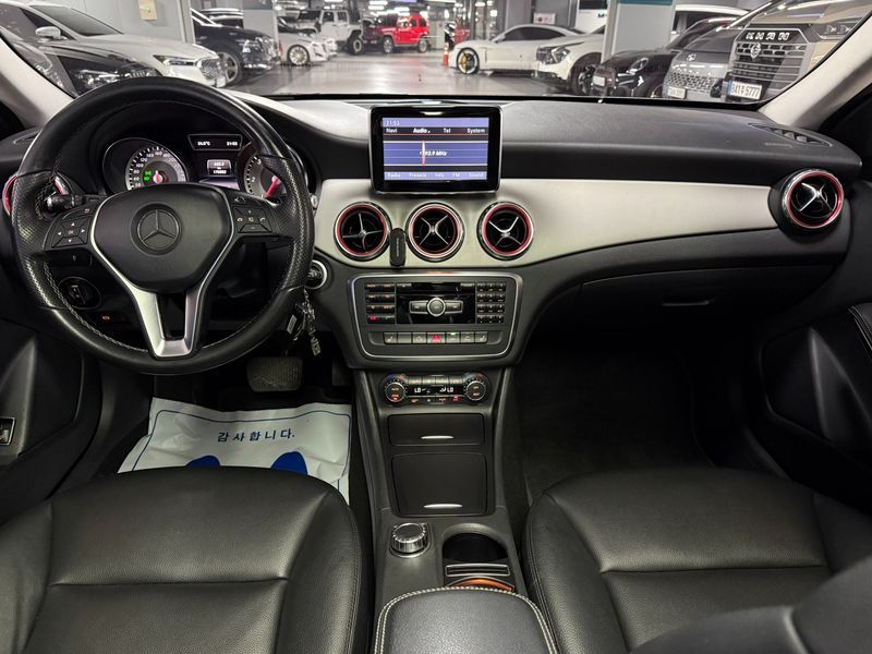 2015 Mercedes-Benz A-Class GLA200 CDI photo 7