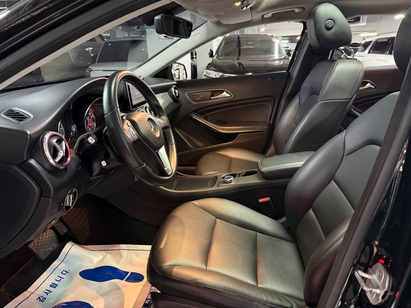 2015 Mercedes-Benz A-Class GLA200 CDI photo 9